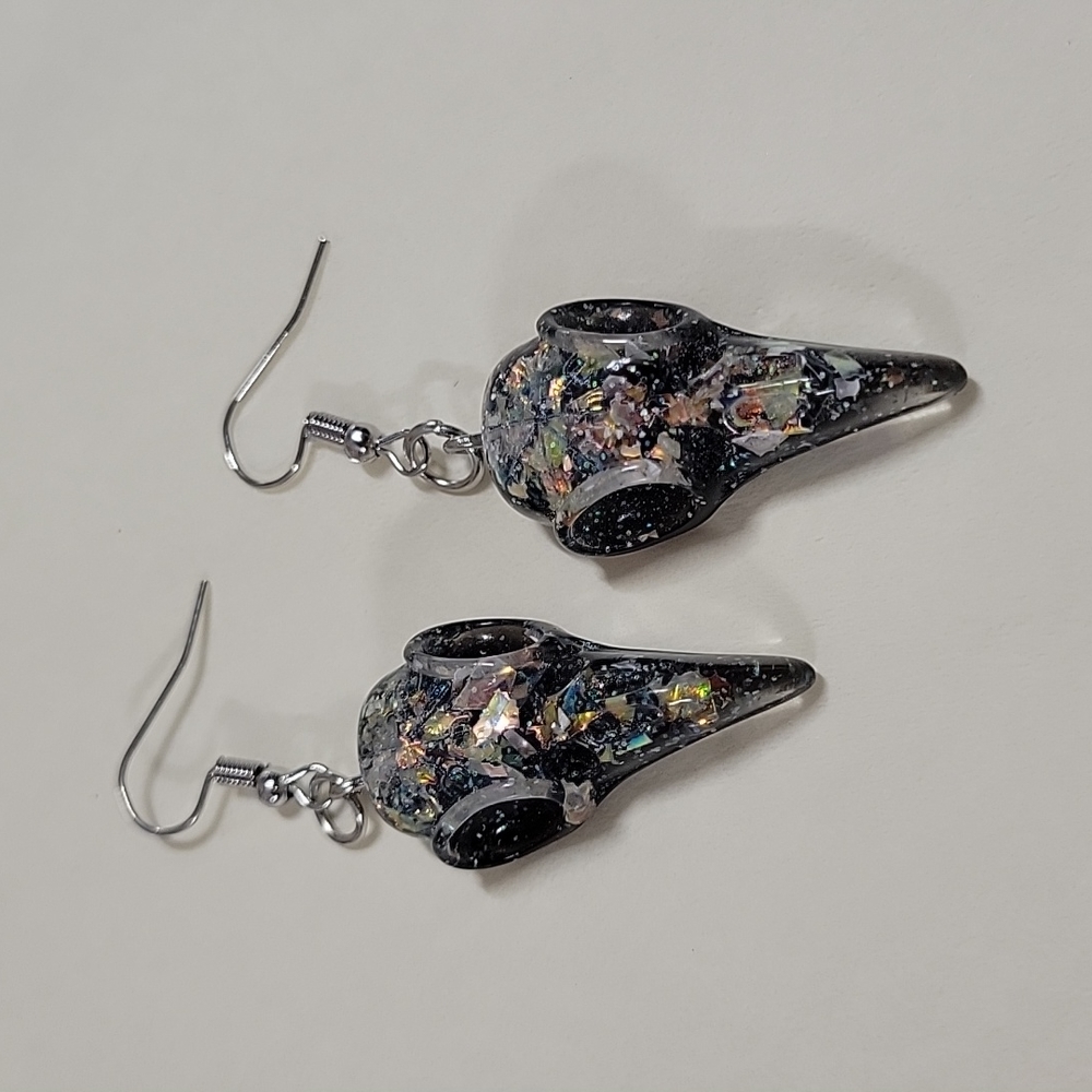 Raven's Skull Sparkle Flecked Resin Drop Earrings, Unisex - Picture 4 of 7
